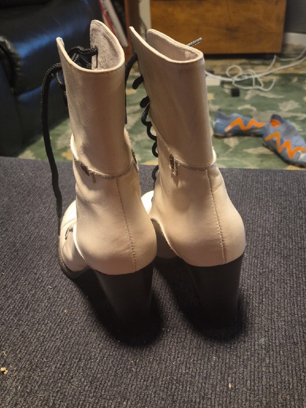 Charles David Cream Lace-Up Heeled Brogue Boots with Black Laces - Picture 5 of 12